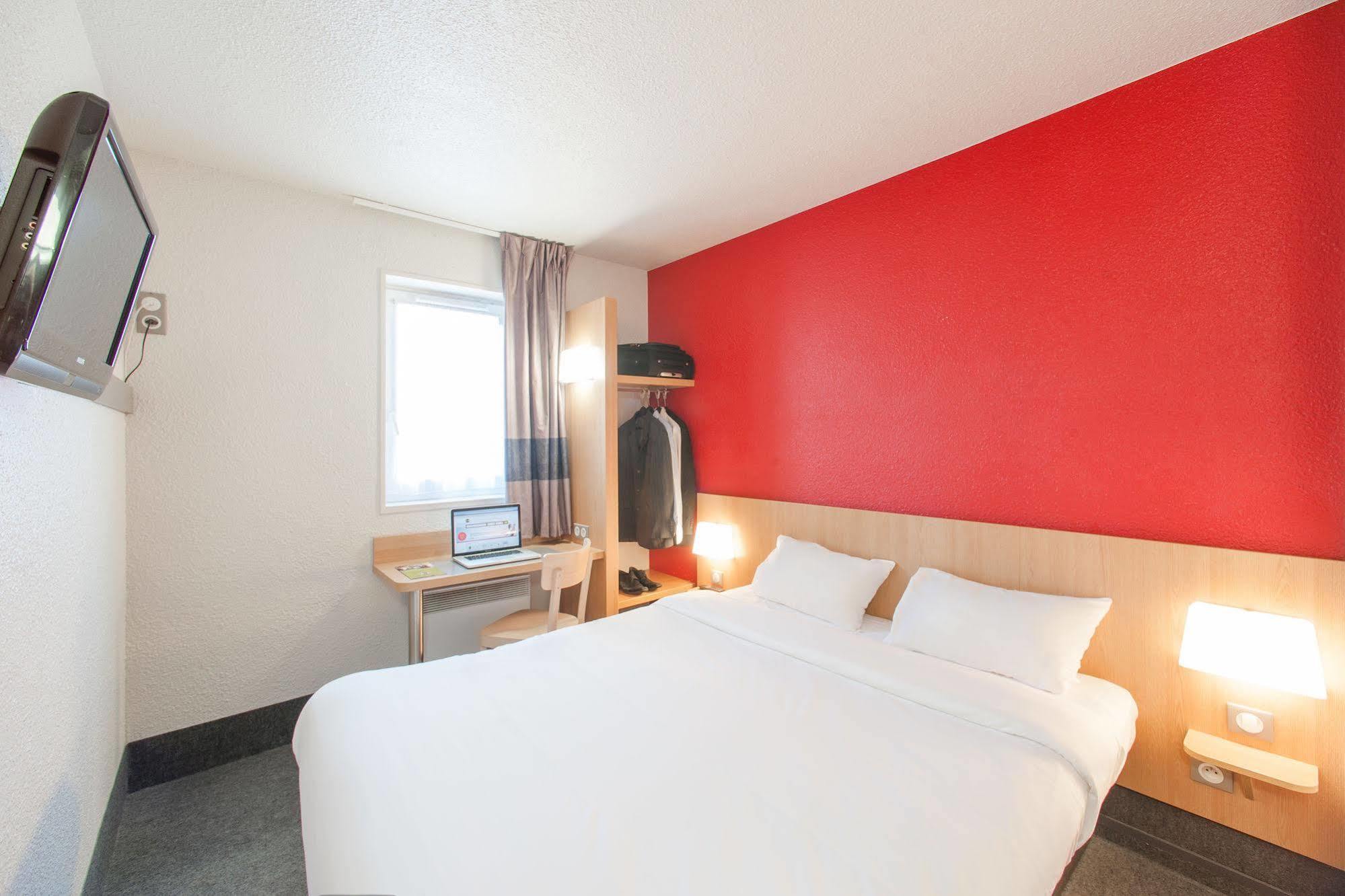 B&B Hotel Annecy Аргоне Екстер'єр фото