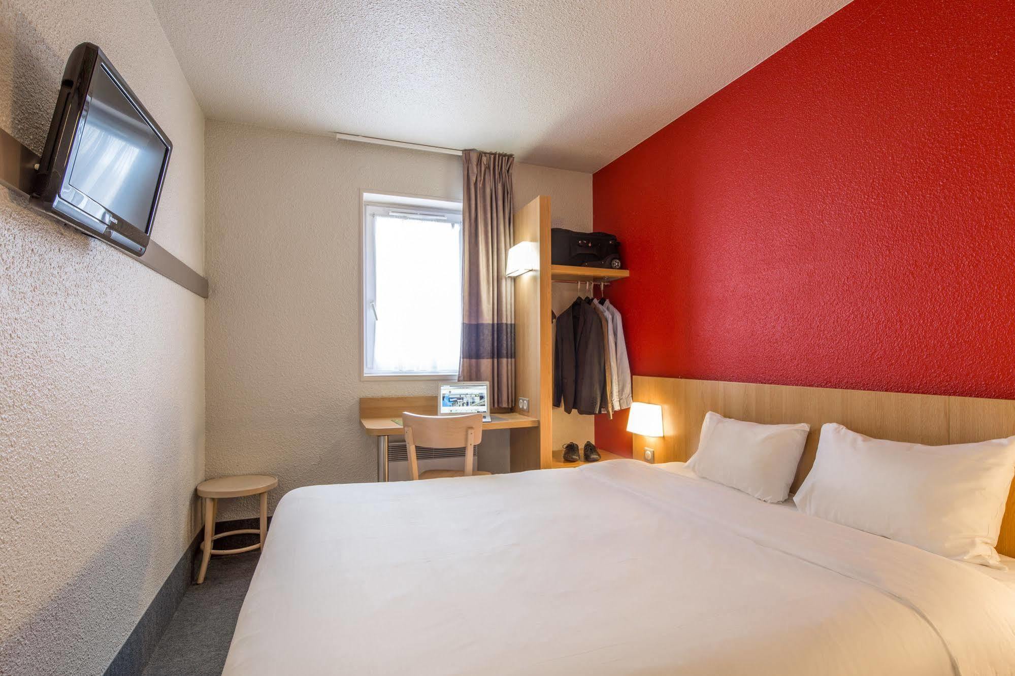 B&B Hotel Annecy Аргоне Екстер'єр фото